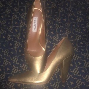 Steve Madden Shoe